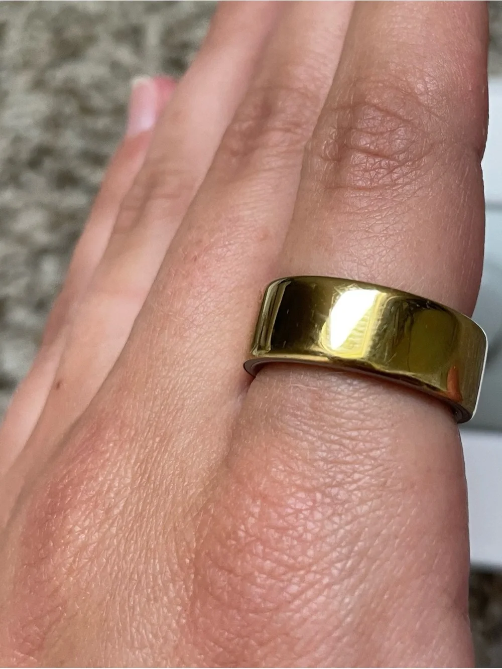 Oura Ring 4 – Gold Size 7